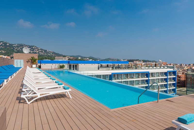 L´Azure Hotel  5