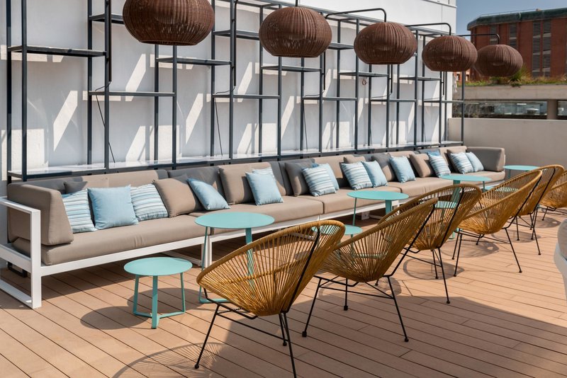 L'Azure Hotel 7