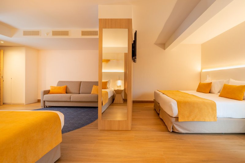 L'Azure Hotel 15