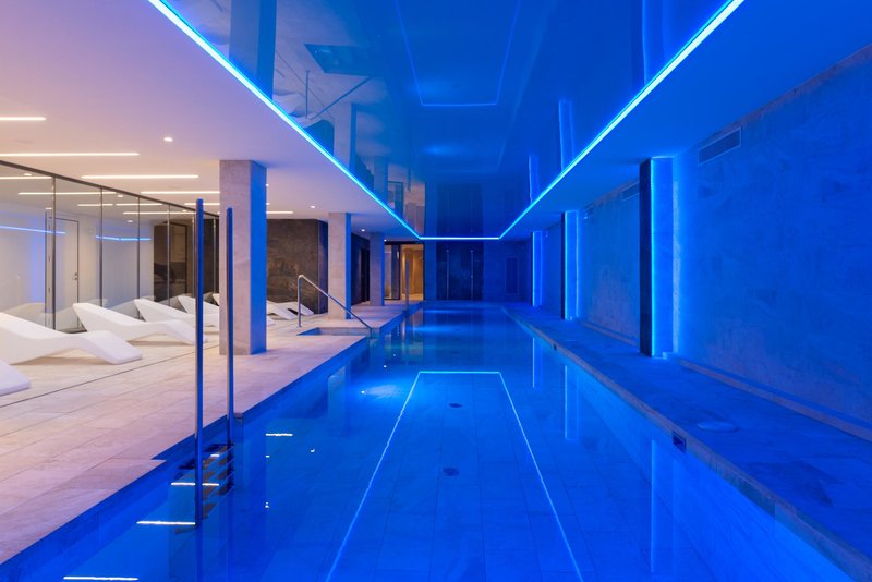 L'Azure Hotel 26
