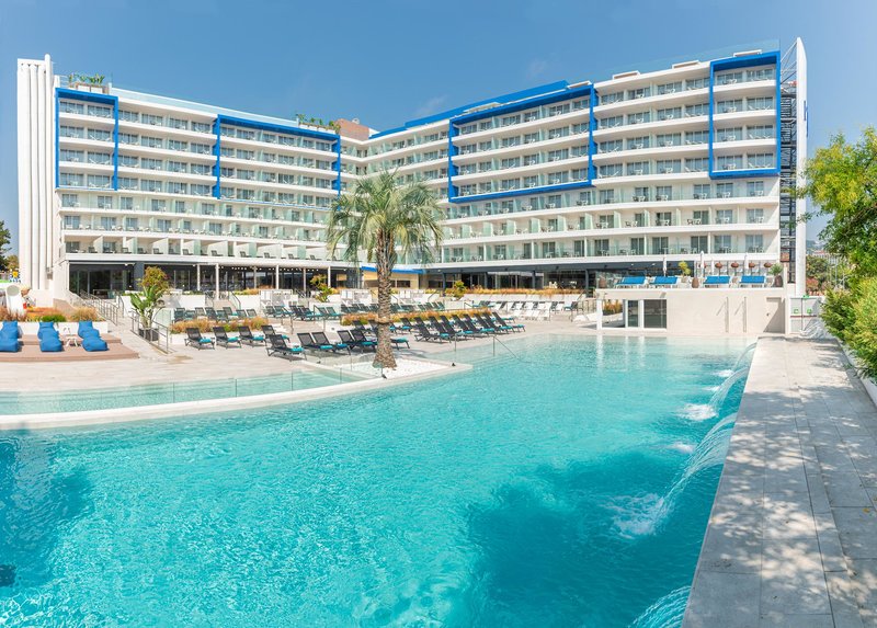 L'Azure Hotel 29