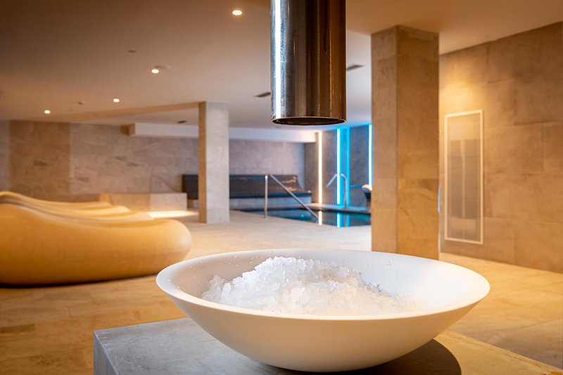 L'Azure Hotel 55