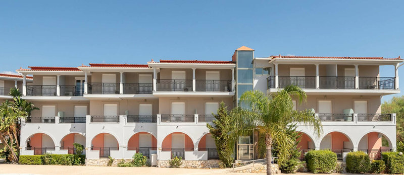 Majestic Hotel & Spa 3