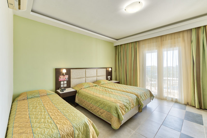 Majestic Hotel & Spa 6