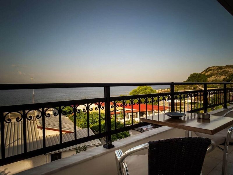 Tsambikos Apartments 4