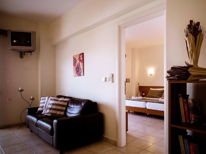 Tsambikos Apartments 31