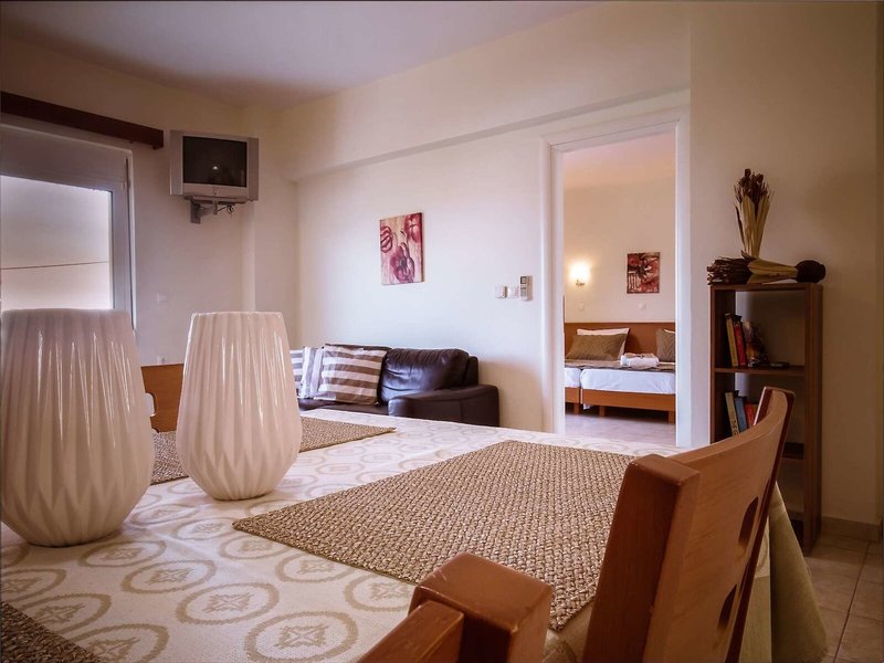Tsambikos Apartments 35