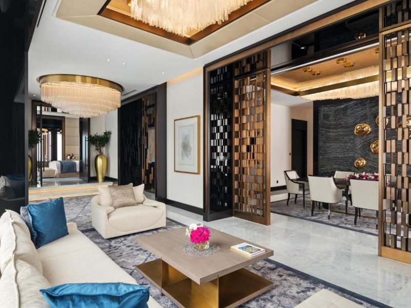 Taj Jumeirah Lakes Towers 9
