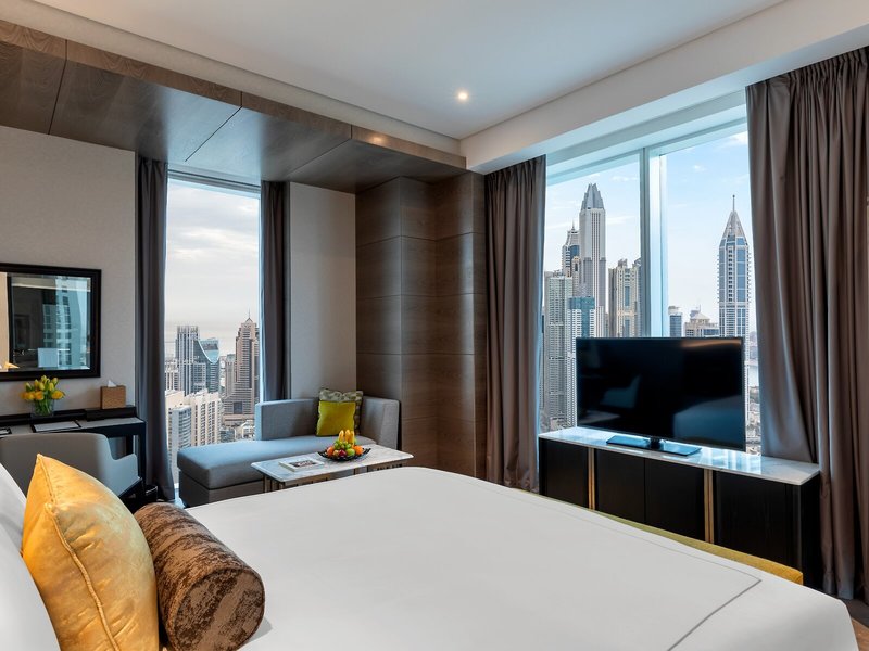 Taj Jumeirah Lakes Towers 19