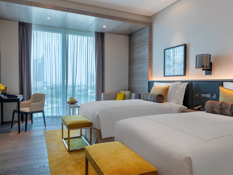 Taj Jumeirah Lakes Towers 33