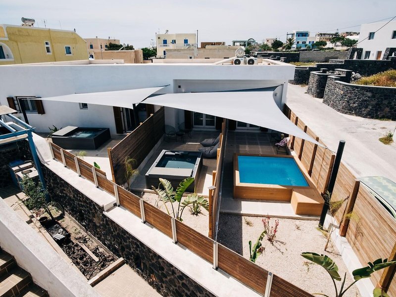 Mesanto Luxury Suites 4
