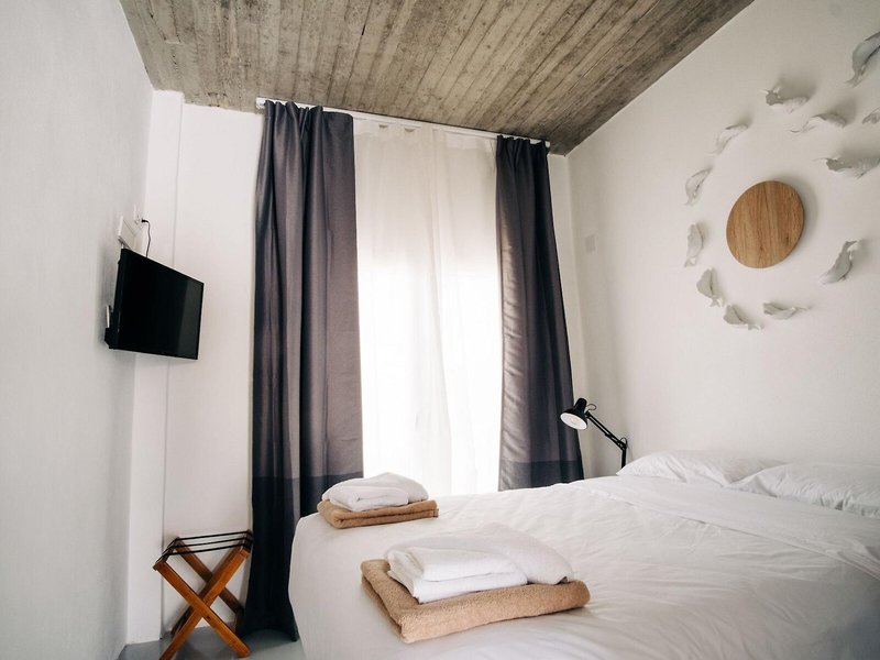 Mesanto Luxury Suites 17