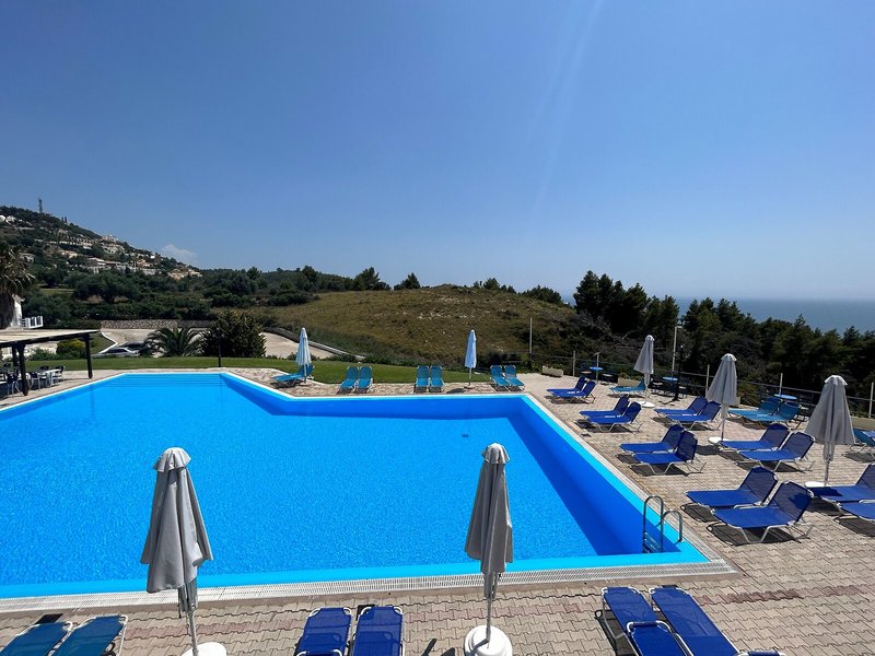 Liberatos Village 18