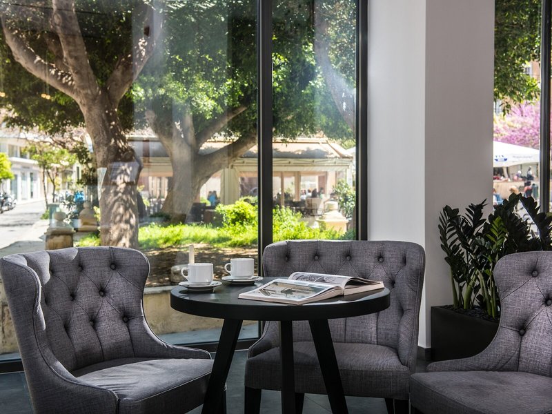 Metropole Urban Hotel 17