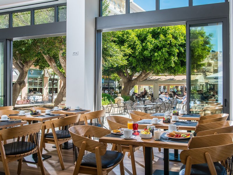 Metropole Urban Hotel 19