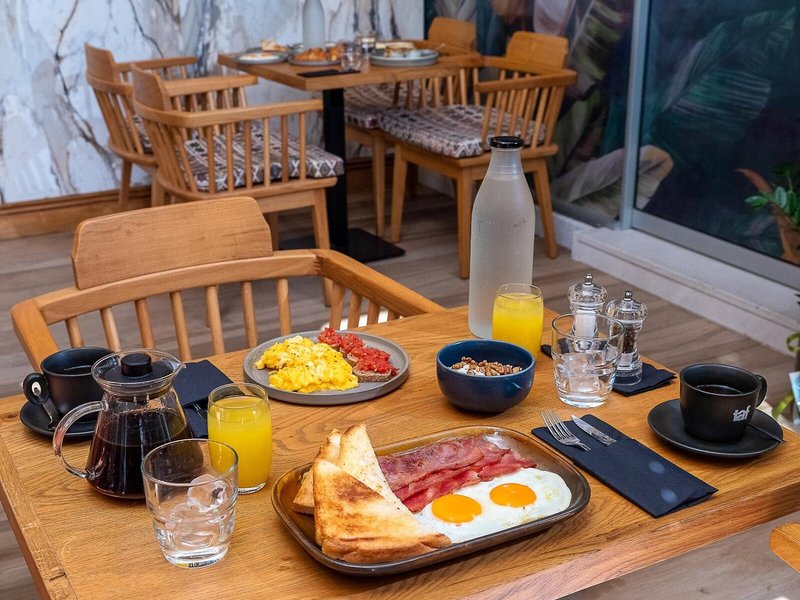 Metropole Urban Hotel 22