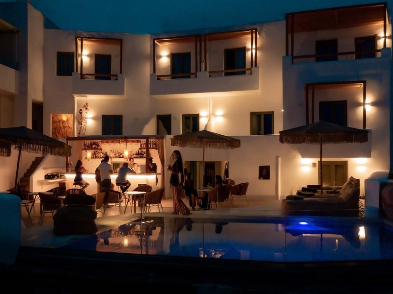 Bohemian Luxury Boutique Hotel 4