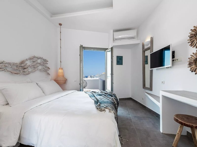 Bohemian Luxury Boutique Hotel 22