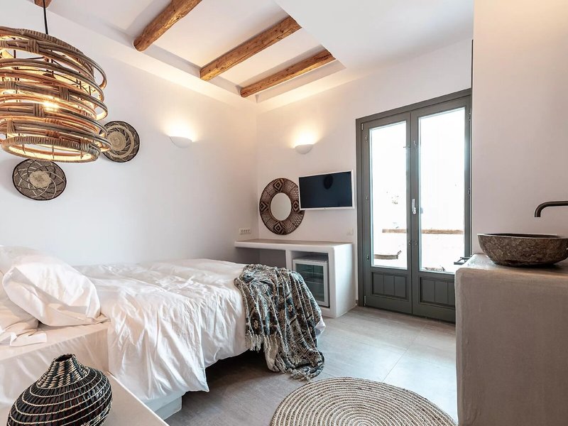 Bohemian Luxury Boutique Hotel 19