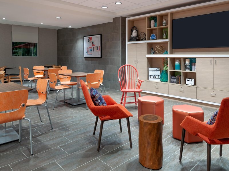 Home2 Suites by Hilton Orlando Near Universal 11