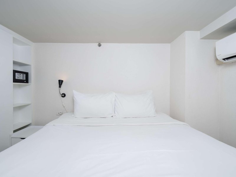 Q-Box Bangkok Blossom Hotel 35