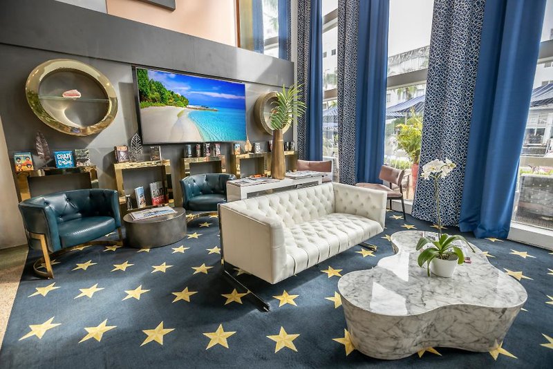 Catalina Hotel & Beach Club 31