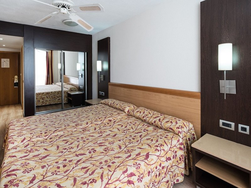 Catalonia Oro Negro 37