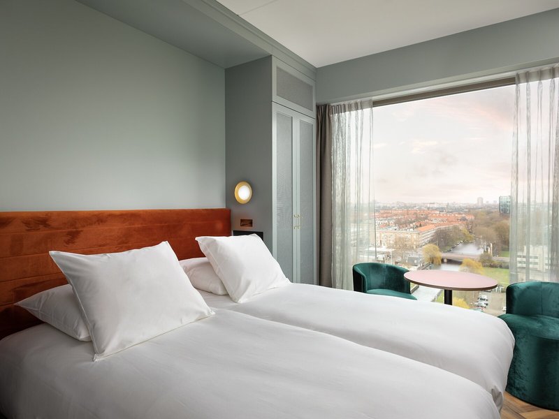 Olympic Hotel 21