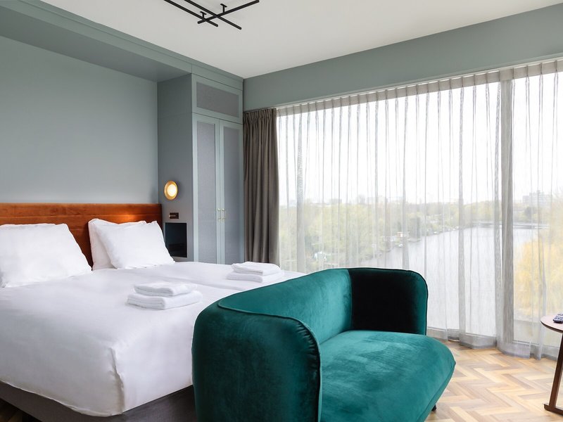 Olympic Hotel 23