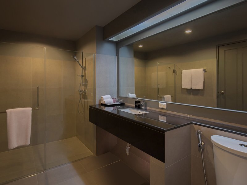 Oakwood Hotel Journeyhub Pattaya 22