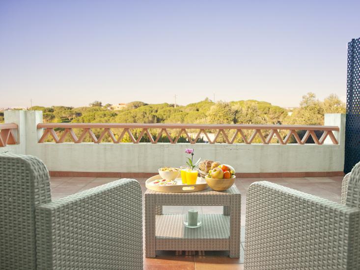 Longevity Cegonha Country Club 14 - Terrace