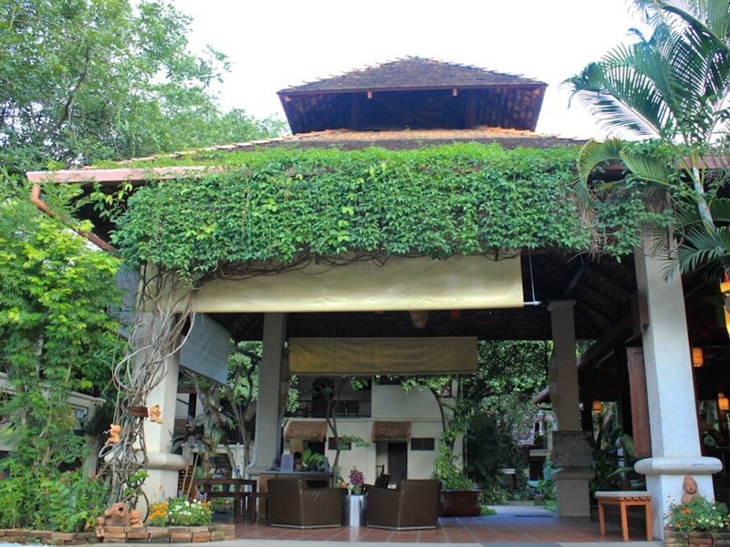 Lanna Dusita Riverside Boutique Resort 1
