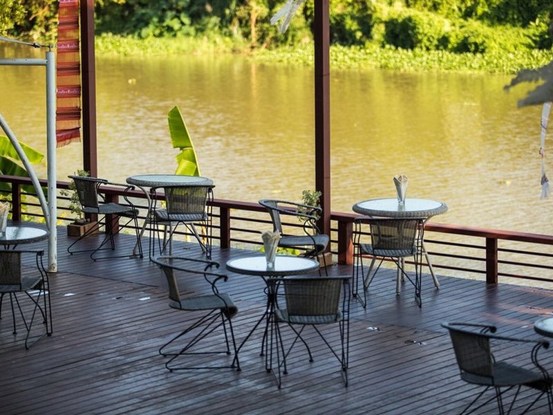 Lanna Dusita Riverside Boutique Resort 6