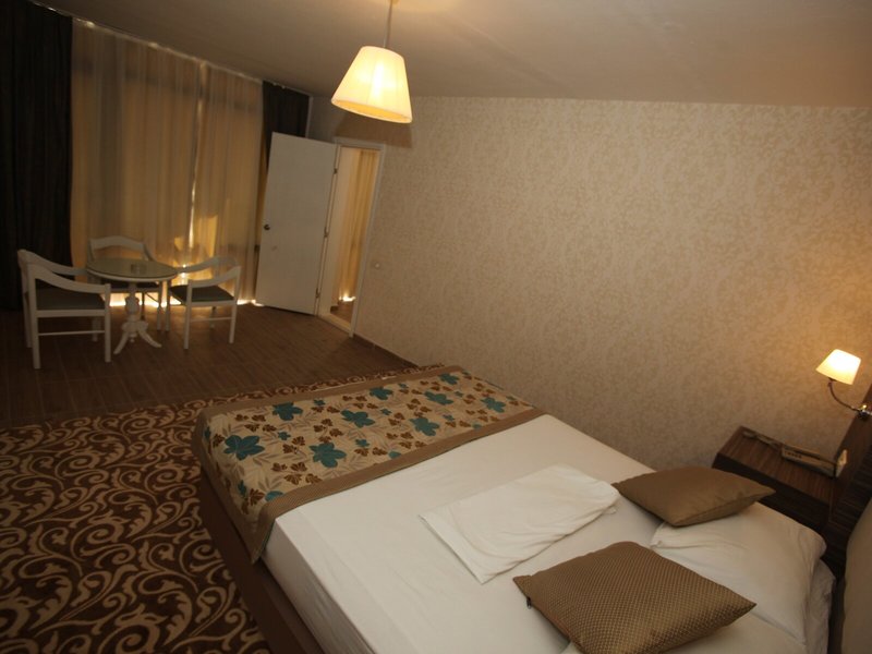 Cender Hotel 43