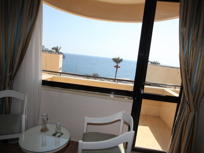 Cender Hotel 46