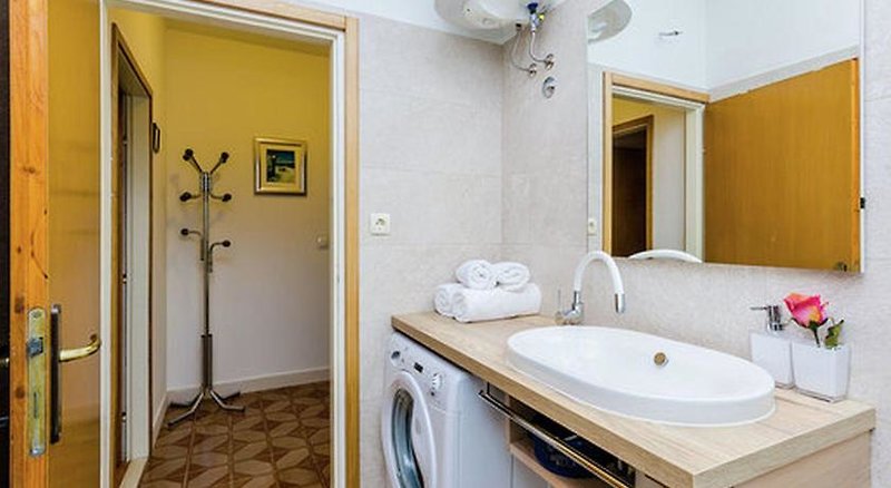 Antares Apartments 5