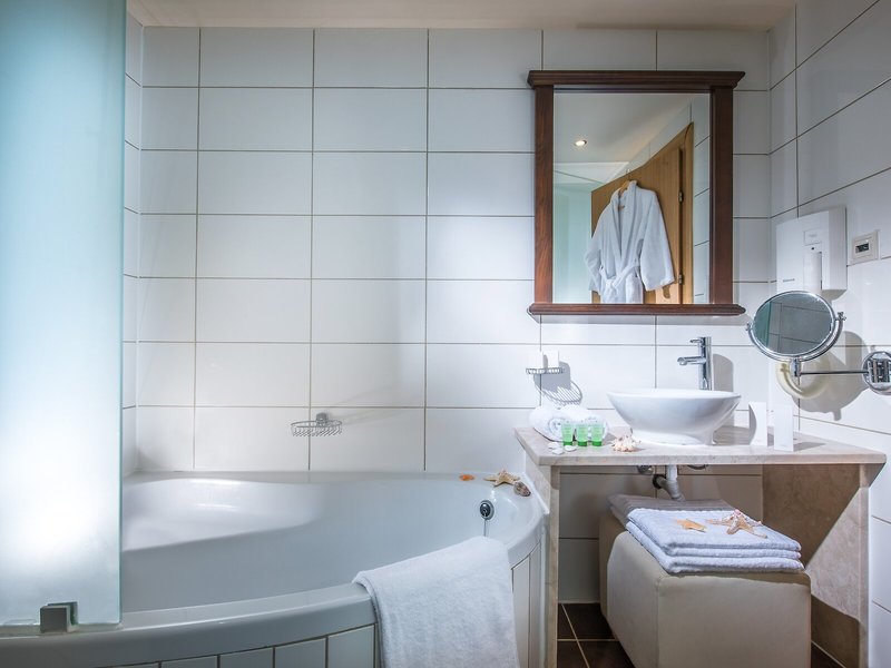 Koutrakis Suites 14