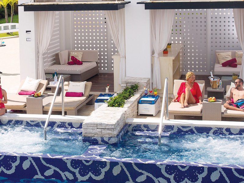 Royalton CHIC Punta Cana, An Autograph Collection 10