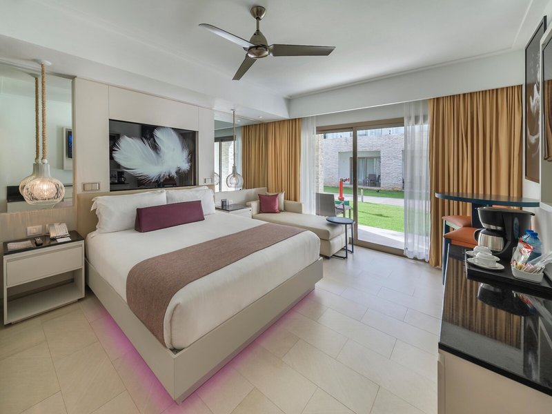 Royalton CHIC Punta Cana, An Autograph Collection 41