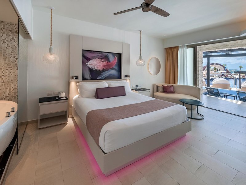 Royalton CHIC Punta Cana, An Autograph Collection 48