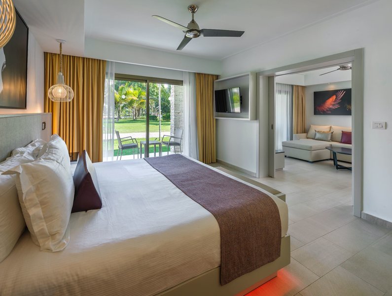 Royalton CHIC Punta Cana, An Autograph Collection 12