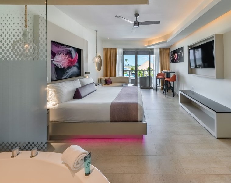 Royalton CHIC Punta Cana, An Autograph Collection 14