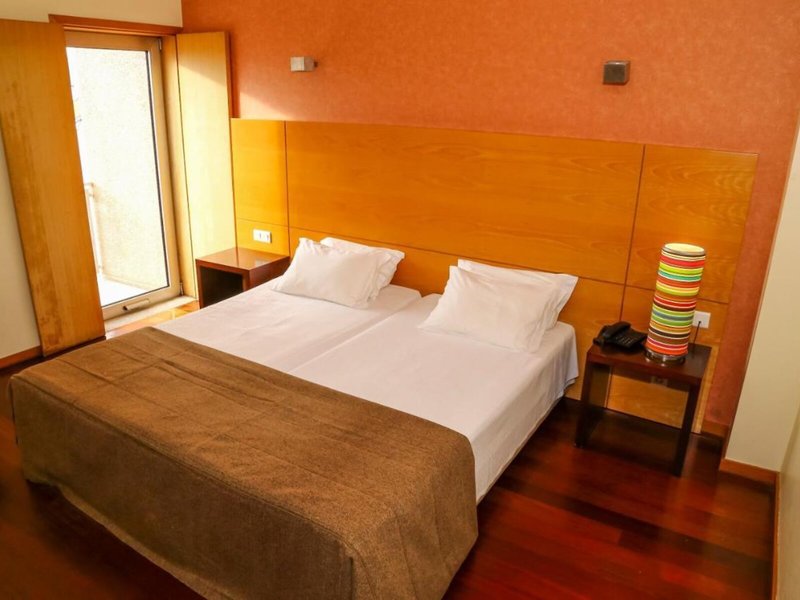 Flag Hotel Barcelos 11