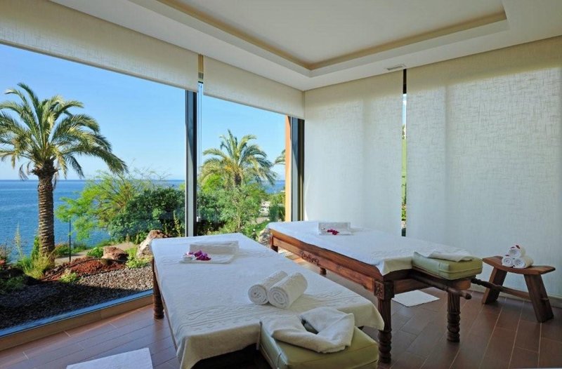 Pestana Promenade Premium Ocean & Spa Resort 2