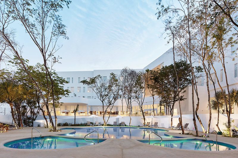 Fairfield Inn & Suites by Marriott Cancun Airport 1