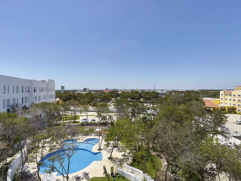 Fairfield Inn & Suites Cancun Airport 4