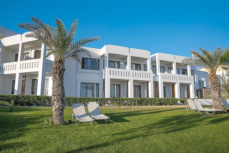 Maritimo Beach Hotel 10