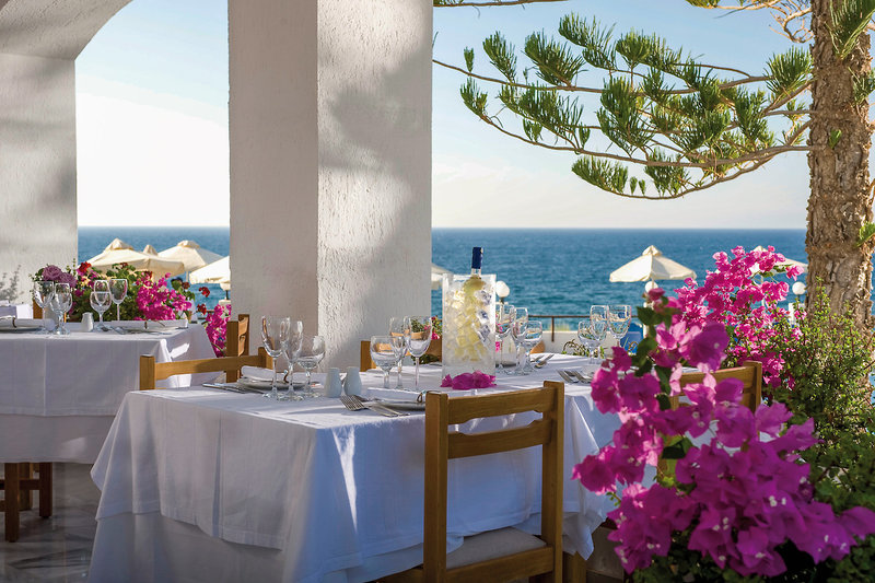 Maritimo Beach Hotel 5