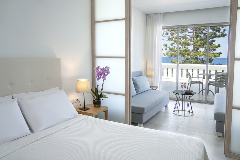 Maritimo Beach Hotel 18