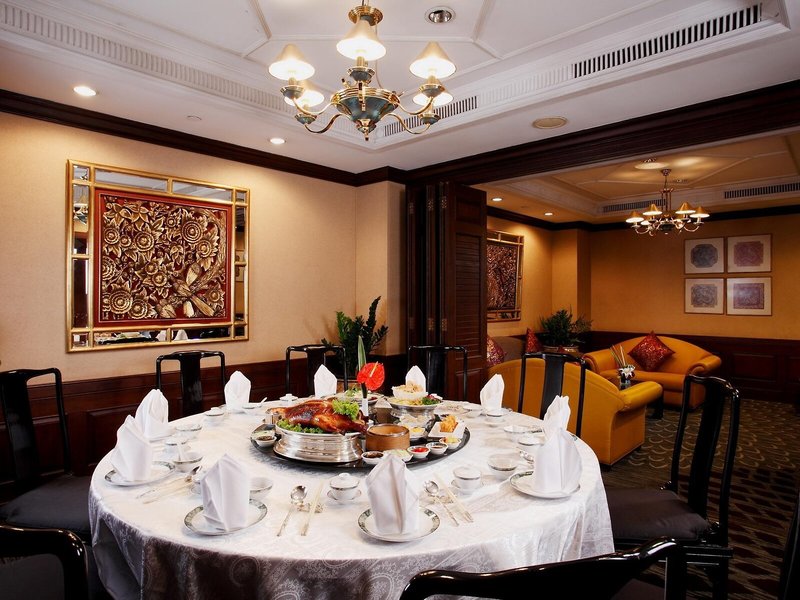 Centara Grand at Central Plaza Ladprao 10